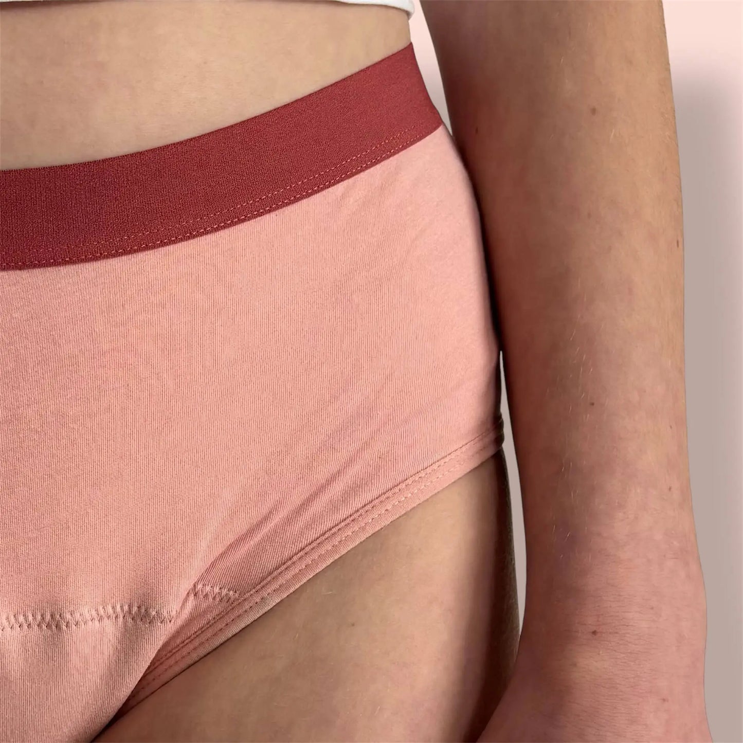 Culotte menstruelle Naoline rose adolescente jeune fille
