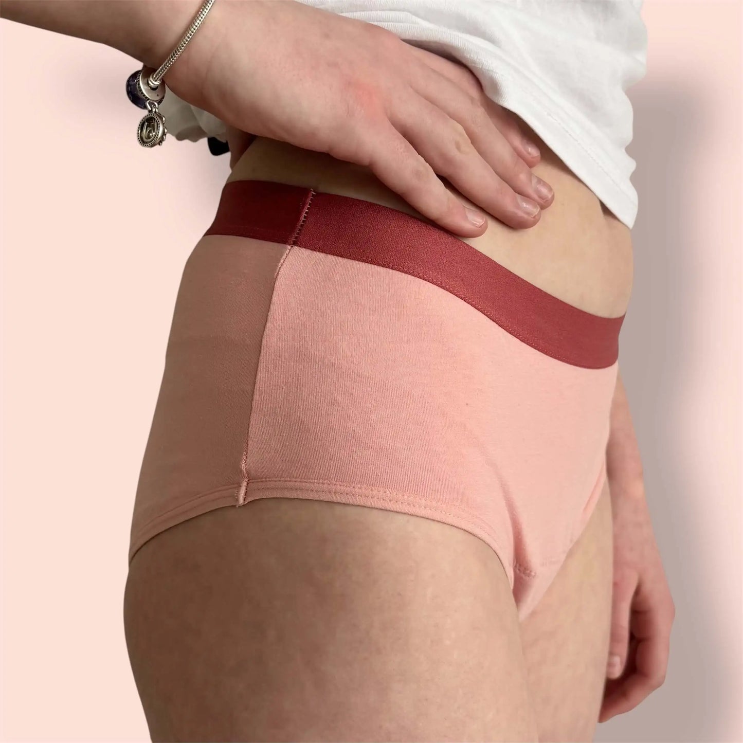 Culotte menstruelle Naoline rose adolescente jeune fille