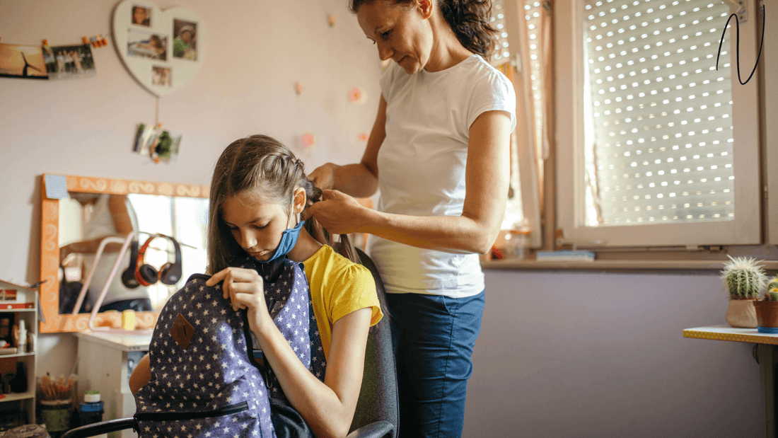 Comment bien préparer un kit menstruel pour les premières règles de votre fille ? - Naoline Officiel